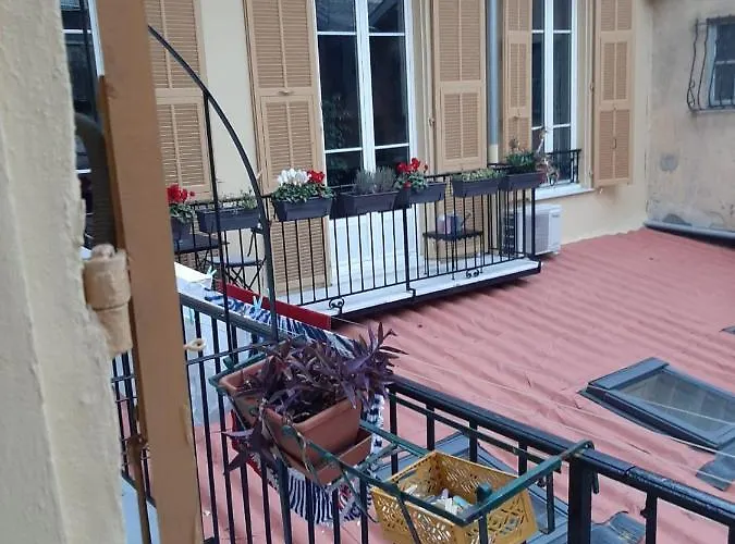 Little In Rue Biscarra Apartment *
